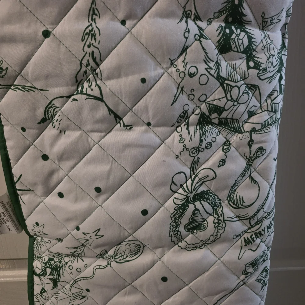 Dr Seuss The Grinch Christmas Full/Queen Reversible Quilt 88x92 Holiday Bedding